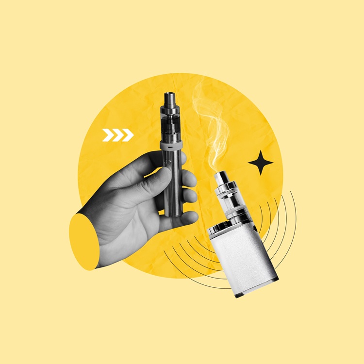 Ruce držící vaporizéry